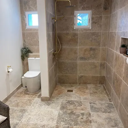 Bed & Breakfast Figtrees Margueron