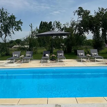 Bed & Breakfast Figtrees Margueron