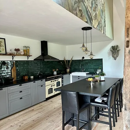 Bed & Breakfast Figtrees Margueron