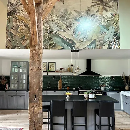 Bed & Breakfast Figtrees *