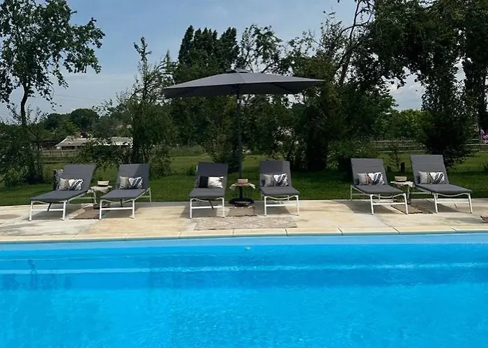 Alojamento de Acomodação e Pequeno-almoço Figtrees Margueron