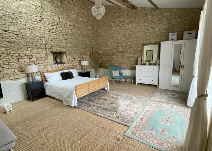 Alojamento de Acomodação e Pequeno-almoço Figtrees Margueron